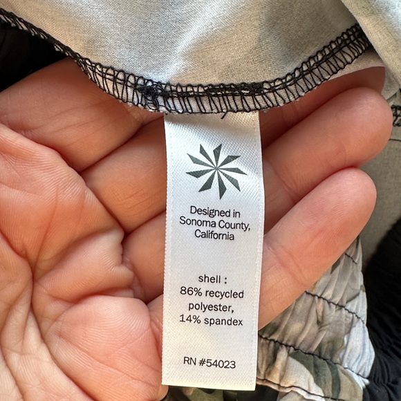 Athleta beach shorts - Picture 4 of 4